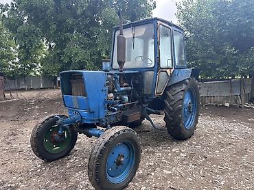 Kommersiya nəqliyyat vasitələri: Mavi rəngli universal təkərli traktor Texniki xüsusiyyətlər və — 5