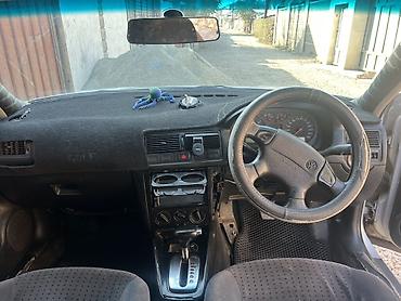 2106 2107: Volkswagen Golf: 1999 г., 1.8 л, Автомат, Бензин, Хэтчбэк — 6