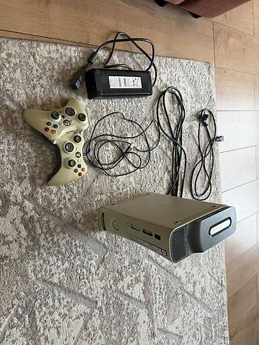 xbox one controller: Срочно! Xbox 360 + Игры (Minecraft лицензия) + 2 джойстика (под — 3