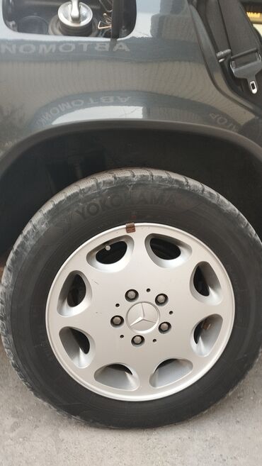 Mercedes-Benz: Mercedes-Benz W124: 1990 г., 2.3 л, Механика, Бензин, Седан — 9