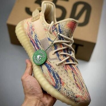 Patike: Adidas Yeezy boost patike

Novo
Brojevi 36 do 46

fb Moja Kupovina 1 — 9