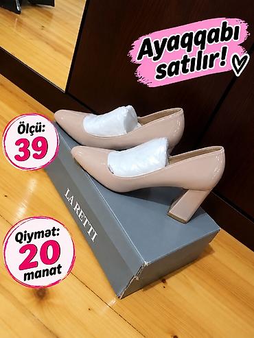 ev ayaqqabisi: La Retti qadın ayaqqabısı - Rəng: bej (parlaq lak teksturası) - — 1