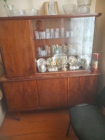 metbex stul: İşlənmiş, Mətbəx rəfi, Düz, Almaniya