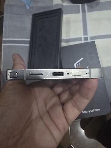 galaxy s25 edge: Samsung Galaxy S25 Ultra, Б/у, 512 ГБ, цвет - Серебристый, 1 SIM, 2 SIM, eSIM — 1