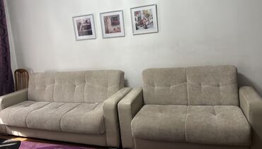 угловой кожаный диван: Диванный комплект: два мягких прямых дивана в современном стиле. -