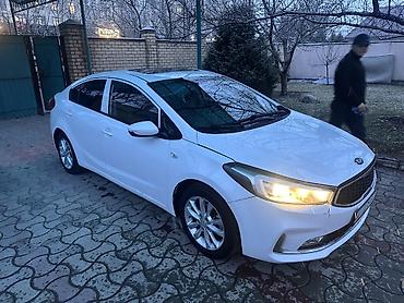 Другие детали салона: Kia (интерьер и оснащение салона) - Центральная мультимедийная — 12