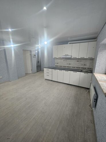 квартира студия 26 метров: 2 комнаты, 36 м², Индивидуалка, Цокольный этаж этаж, Евроремонт