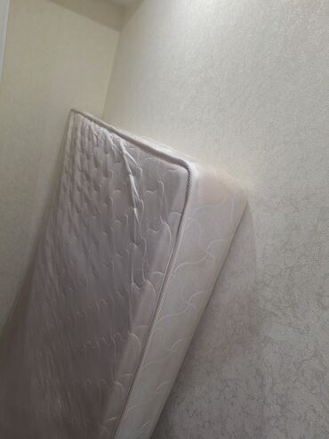 размеры пружинных матрасов: Спальный матрас, Б/у, Двуспальный, Другая страна производитель, Пружинный, Другой бренд, Матрасы средней жесткости, Самовывоз