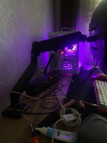 ножка для монитора: Монитор, Б/у, LED, 27" - 28" — 1