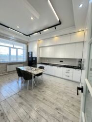 Долгосрочная аренда домов: 300 м², 6 комнат at lalafo.kg — 9 Долгосрочная аренда домов: 300 м², 6 комнат — 9