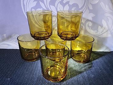 Čaše: Case amber nove univerzalne iz 70/80ih godina. Amber (cilibar) — 5