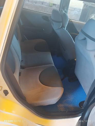 Унаа сатуу: Honda Fit: 2002 г., 1.3 л, Бензин, Хетчбек — 10