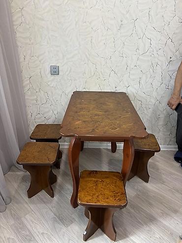 Mebel: Mətbəx üçün, İşlənmiş, Açılmayan, Dördbucaq masa, 4 stul — 4