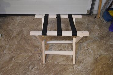 Ostali nameštaj: Prodajem stalak za kofere koji čini komfor u vašem apartmanu ili kući na lalafo.rs — 1 Ostali nameštaj: Prodajem stalak za kofere koji čini komfor u vašem apartmanu ili kući — 1