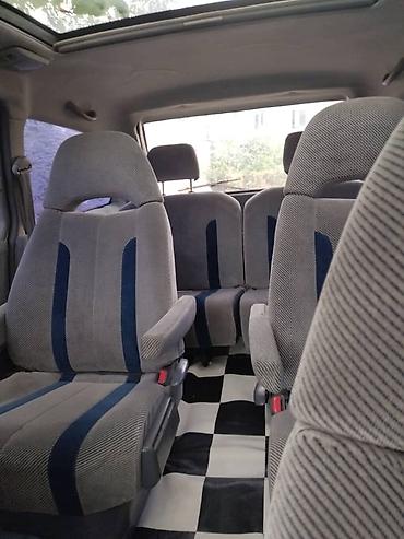 е34 2 5: Toyota Previa: 1992 г., 2.4 л, Механика, Бензин, Минивэн — 5