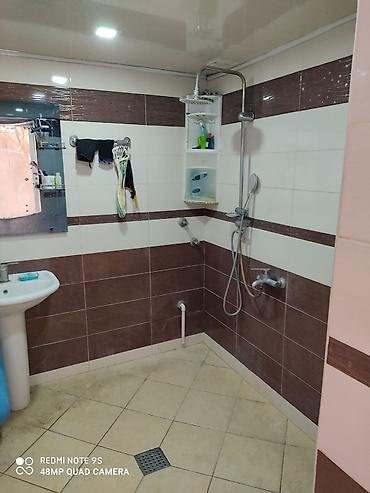 qurtulus 93 evler: Bakı, Yasamal, 2 otaqlı, Köhnə tikili, m. İnşaatçılar, 15 kv. m — 8