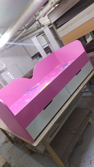 Детские односпальные кровати: Детская кровать в синем цвете для мальчиков и в розовом цвете для — 6