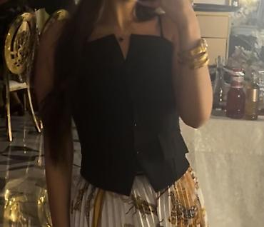 Şəxsi əşyalar: Qadın üçün qara top/üst geyim - Model: nazik körpü askılı, sinədə — 1