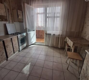 Продажа квартир: 2 комнаты, 52 м², 106 серия, 5 этаж, Старый ремонт
