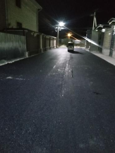 Коммунальная и дорожная техника: Услуги по укладке асфальта для создания прочных и долговечных дорожных — 9