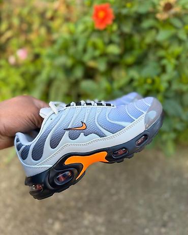Patike: 🔥 DOSTUPNE TN NIKE PATIKE 🔥 👟 Brojevi: 31–36 💰 Cena: 4400 DIN 🚚 — 2