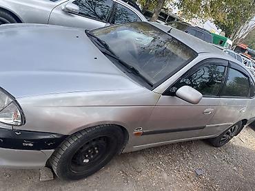 Продажа авто: Toyota Avensis: 2002 г., Бензин, Седан — 3