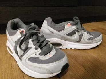 Nike air max patike za devojcicu, vel.37,5.Nosene ali u dobrom stanju