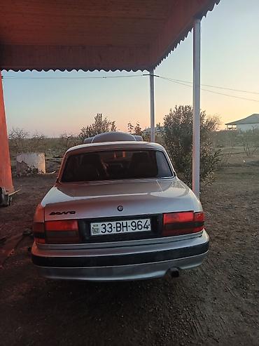 QAZ: QAZ 31105 Volga: 2.4 l | 2004 il 227925 km Sedan — 2