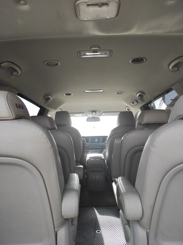 Kia: Kia Carnival: 2018 г., 2.2 л, Автомат, Дизель, Минивэн — 9