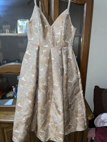 Haljine: Elegantna koktel/večernja haljina na bretele - Kroj: fit-and-flare sa — 9