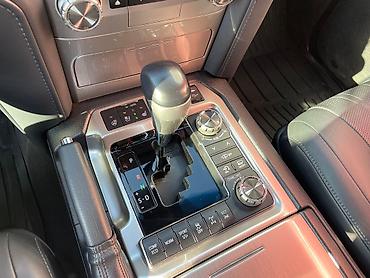 Toyota: Toyota Land Cruiser: 2020 г., 4.6 л, Автомат, Бензин, Внедорожник — 10