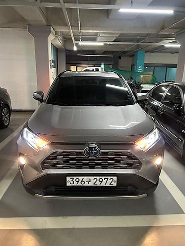 Toyota: Toyota RAV4: 2019 г., 2.5 л, Вариатор, Гибрид, Кроссовер — 1
