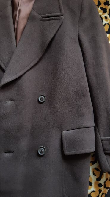 Пальто мужское, классическое, плотный драп. Красивый шоколадный цвет