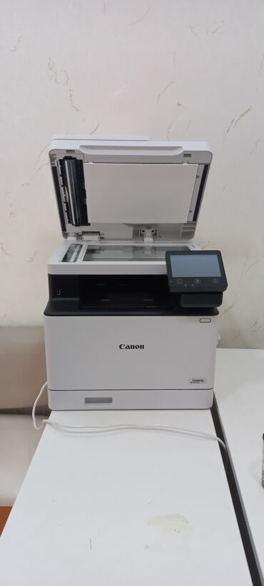 notebook satılır: Printer yenidir.Türkiyədən gətirilib.Rənglidir çox