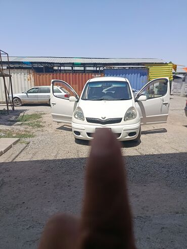 авто в рассрочку без первоначального взноса: Toyota Funcargo: 2004 г., 1.5 л, Автоматические, Бензин, Седан