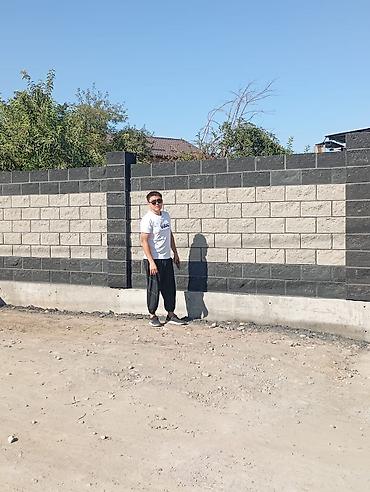 кладка коебуз: Услуги по строительству заборов из декоративного бетонного блока - — 6