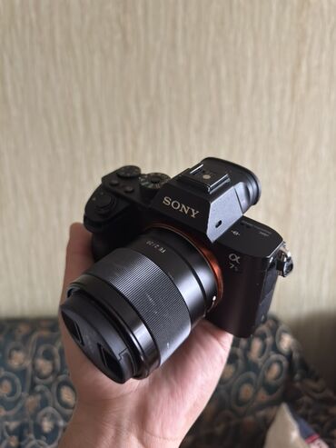 qap yuyan: Sony a7s 2. Çox işlədilmiyib, video çəkmişəm ancağ. Probeqin bilmirəm
