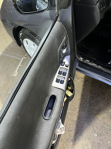 Toyota: Toyota Corolla Verso: 2004 г., 1.6 л, Механика, Бензин — 6