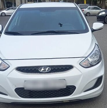 hyundai accent turbo az: Hyundai Accent: 1.4 l | 2018 il Sedan