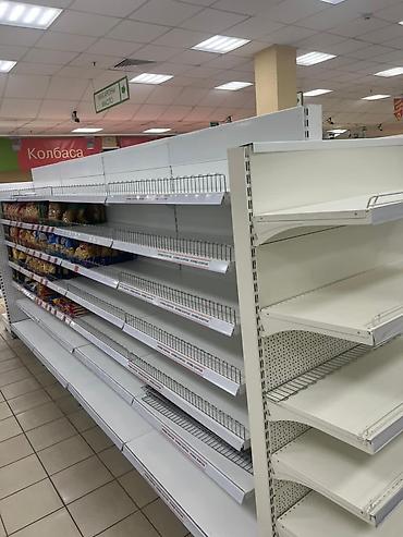Торговое оборудование: Витрины, стеллажи, полки торговые металлические б/у, полка магазинная — 9