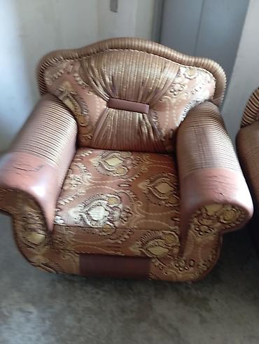 Mebel: İşlənmiş, Klassik divan, Divan, Bazasız, Açılan — 2