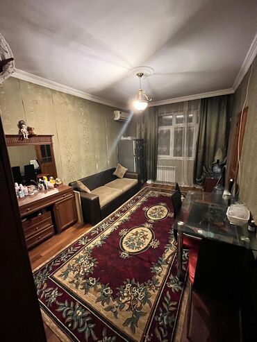Uzunmüddətli kirayə mənzillər: Menar ecemi m yaxin 1/2 ev kiraye verilir