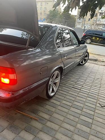 bugatti eb 112 6 mt: BMW 5 series: 2 l | 1991 il Sedan — 4