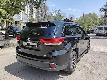 низкий кабина: Toyota Highlander: 2018 г., Автомат, Бензин, Кроссовер — 2