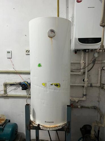 морозильник avest: Суу ысыткыч Ariston Топтомо, 150 л, Кыналган