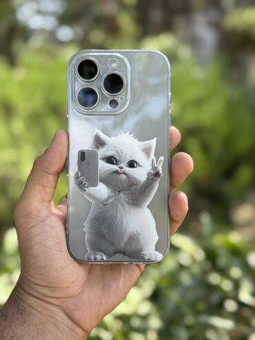 Kabrolar: Müxtəlif iPhone modelləri üçün çiçək naxışlı, şəffaf keys. Bu keys — 10