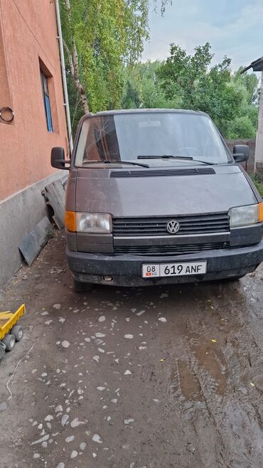 продаю авто не дорого: Volkswagen Transporter: 1991 г., 1.9 л, Механика, Дизель, Минивэн