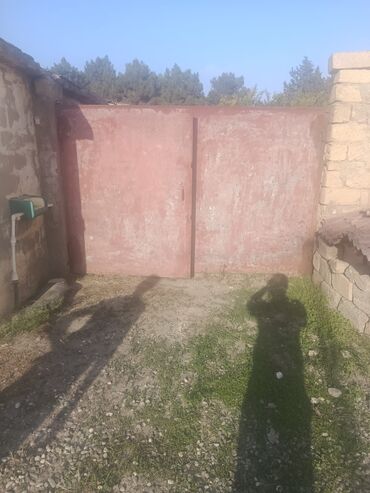 Divar kağızları: İşlənmiş Qaraj darvazası, Yana açılan, Mexaniki, Şəbəkə ilə, Kredit yoxdur, Ünvandan götürmə