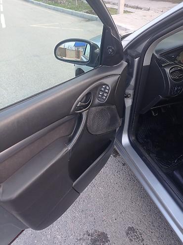 Ford: Ford Focus: 2003 г., 1.8 л, Механика, Бензин, Универсал — 12