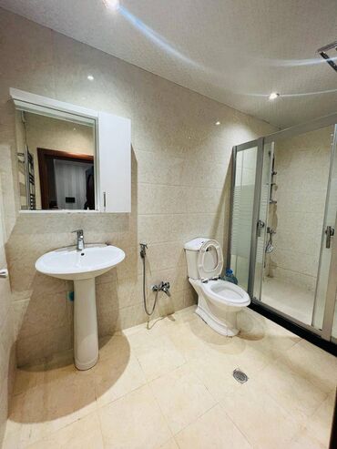 Uzunmüddətli kirayə mənzillər: Mənzil kirayə verilir. Hazi Aslanov metrosunun yaxinliginda yeni — 7